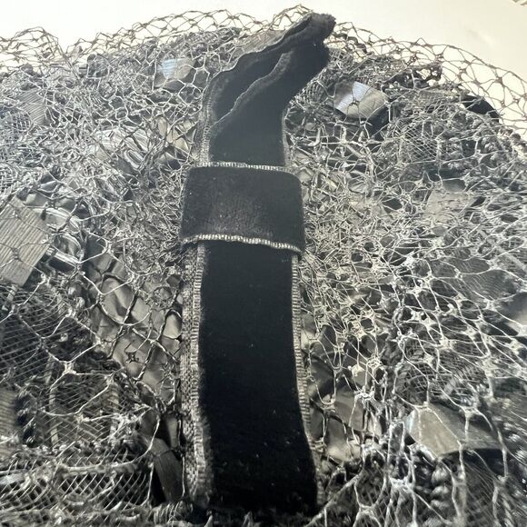 Vintage Women's Black Face Netting Weaved Pillbox Hat USA Union Made HH207802 - Picture 11 of 16